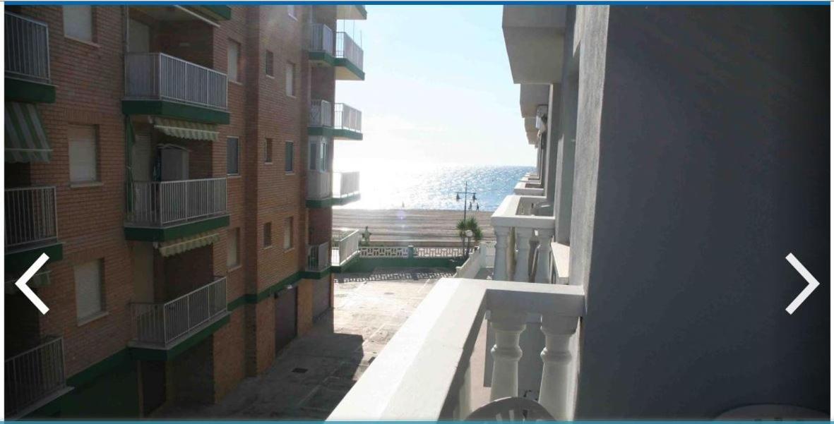 The Beach Across The Street Peñíscola Exterior foto