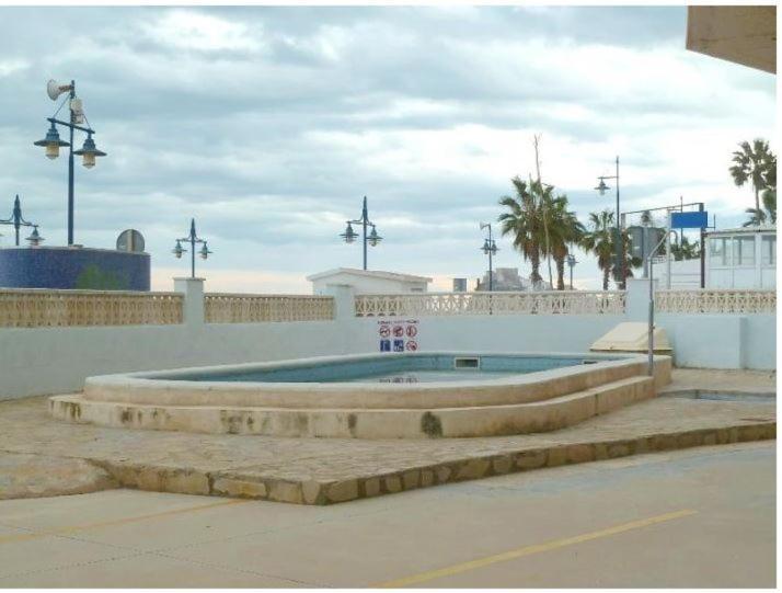 The Beach Across The Street Peñíscola Exterior foto