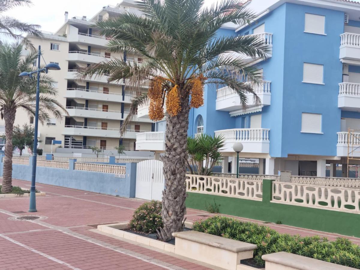 The Beach Across The Street Peñíscola Exterior foto
