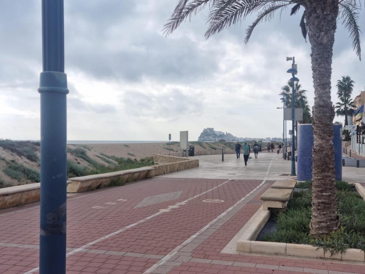 The Beach Across The Street Peñíscola Exterior foto
